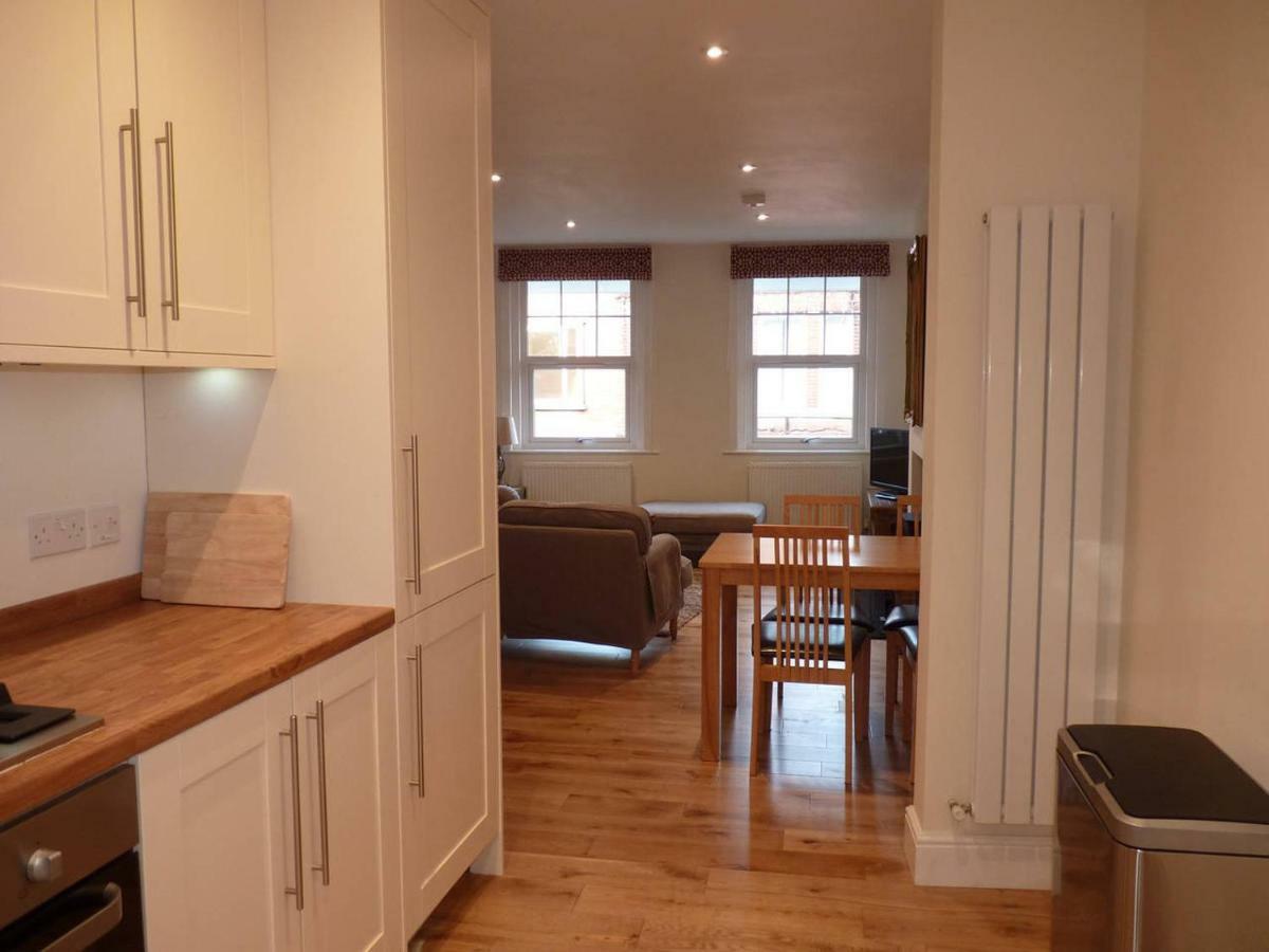 Brockenhurst Apartments *