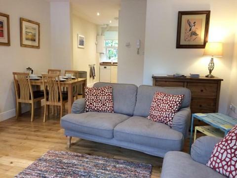 Brockenhurst Apartments